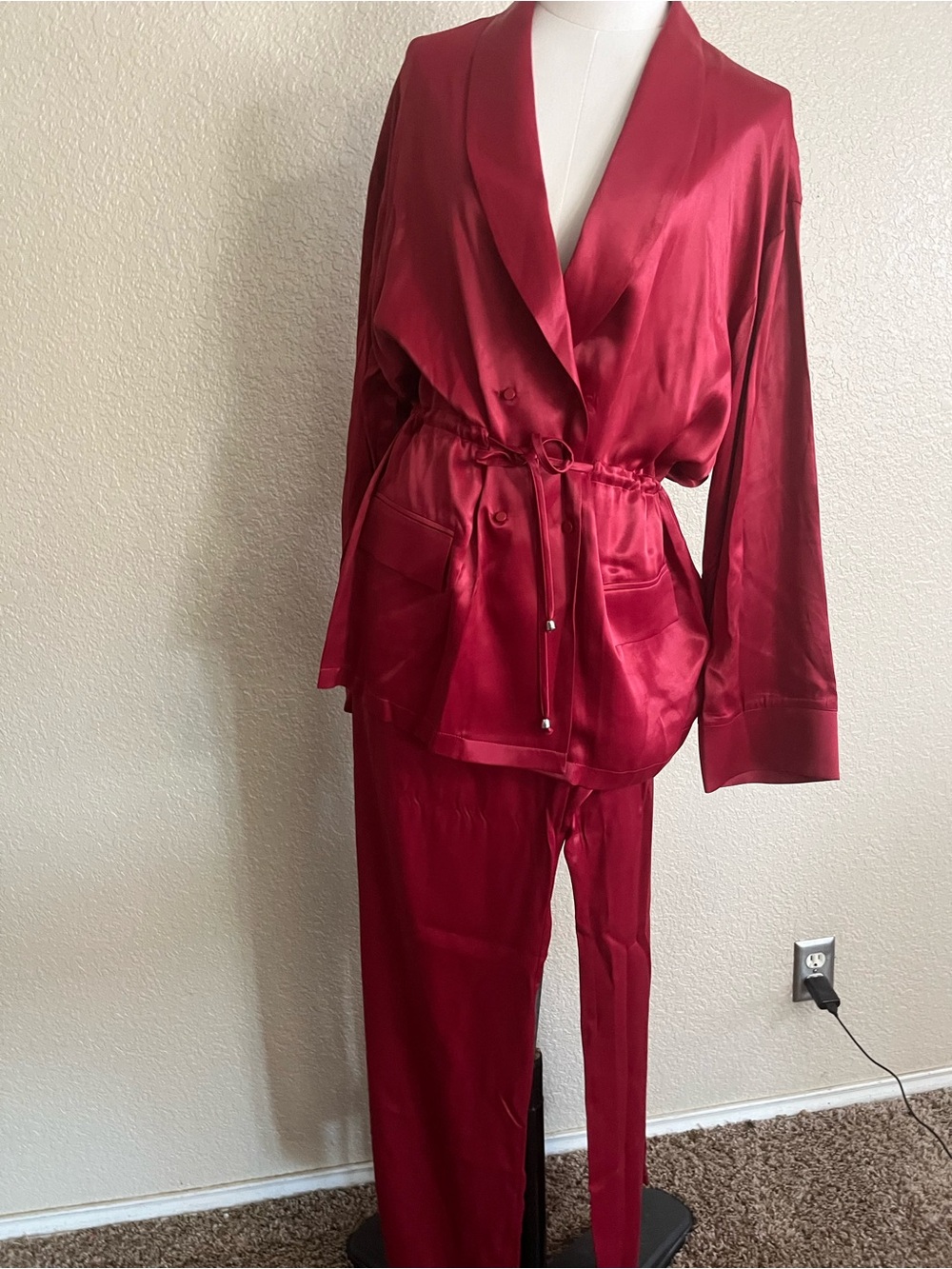 Women's Satin Drawstring Waist Jacket - Burgundy - Picture 6 of 13